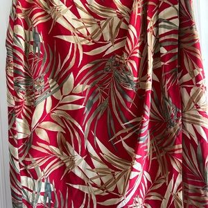 Liz Claiborne rap around skirt 100% silk size 10